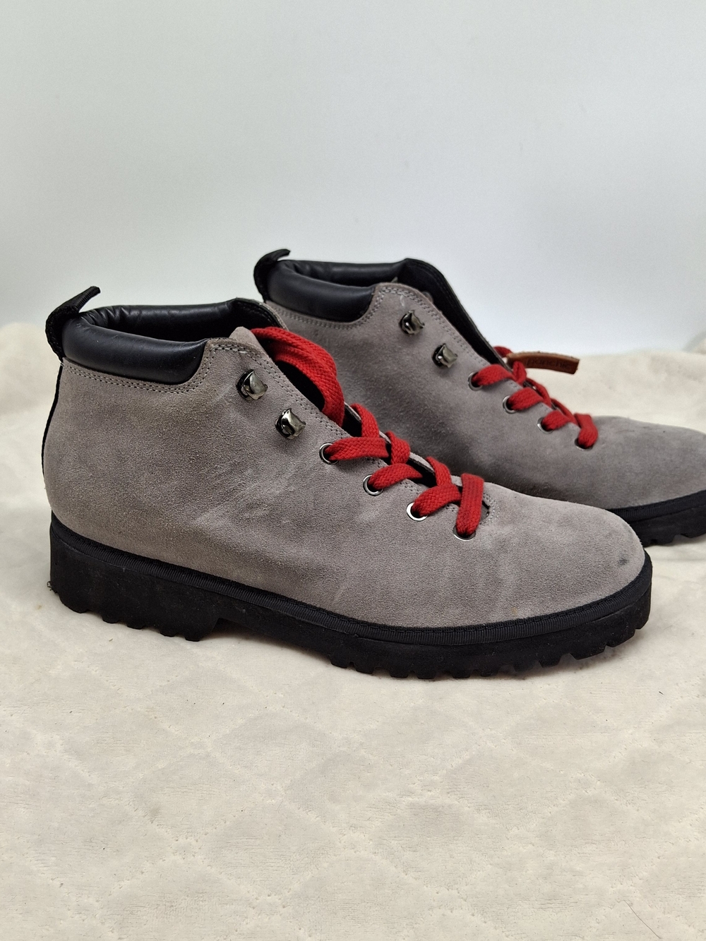 Women's Panchic Gray Suede Ankle Boots with Red Laces EU Size: 38